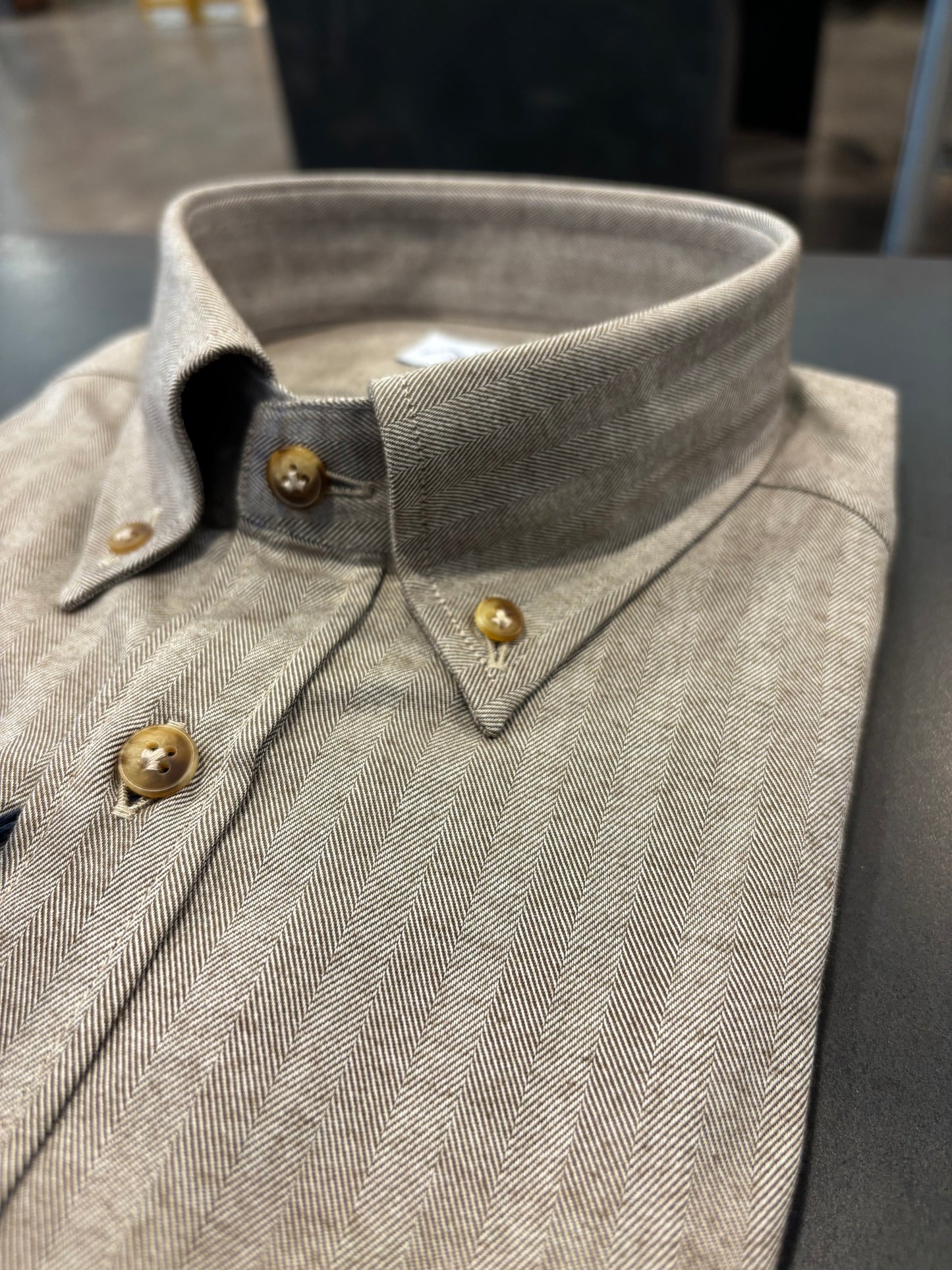 Camicia spigata beige